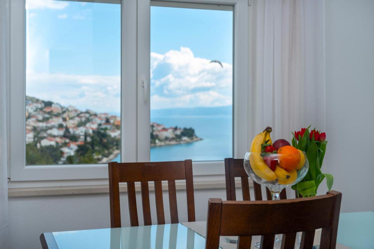 Apartment Angela โตรกีร์ ภายนอก รูปภาพ