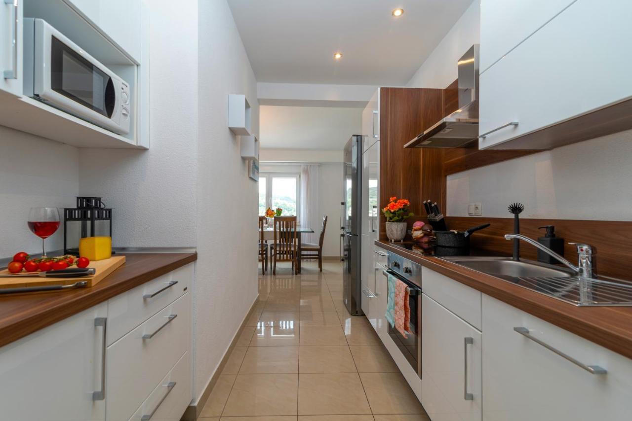 Apartment Angela โตรกีร์ ภายนอก รูปภาพ