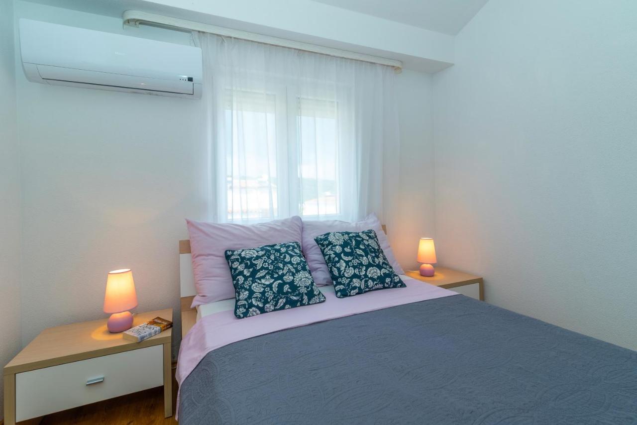 Apartment Angela โตรกีร์ ภายนอก รูปภาพ